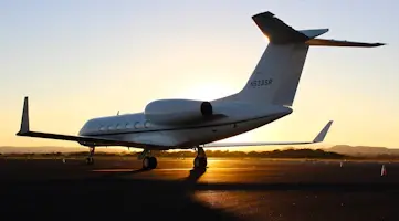 Aeronave comercial em voo