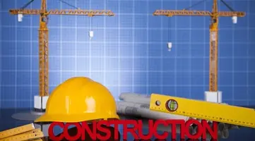Trabalhador de construção civil com equipamento de segurança